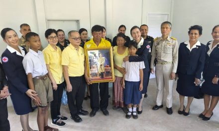 สกลนคร มอบบ้านตุ้มโฮม ปันสุข  ช่วยครอบครัวผู้ประสบปัญหาด้านที่อยู่อาศัย สร้างความมั่นคงและคุณภาพชีวิต