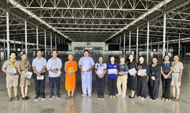 อำเภอคลองหลวง บูรณาการเทศบาลเมืองท่าโขลง–วัดพระธรรมกาย เตรียมความพร้อมพื้นที่จัดพิธีถวายดอกไม้จันทน์ สมเด็จพระบรมราชชนนีพันปีหลวง อย่างสมพระเกียรติสูงสุด